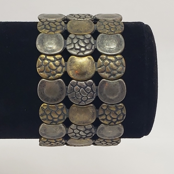 Tri-Color Wide Stretch Bracelet - Picture 2 of 9